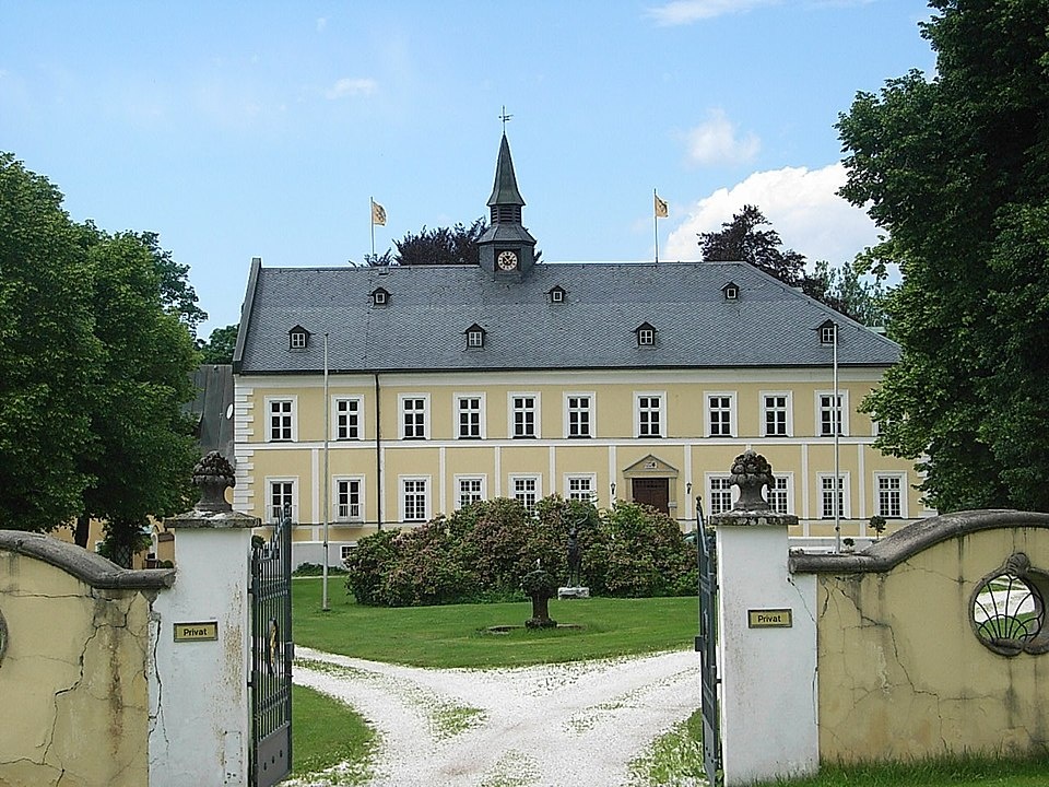 Schloss Oberzwieslau - Gemeinde Lindberg - Schloss Oberzwieslau in der ErlebnisRegion Bayerischer Wald