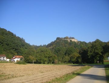 Burgen / Schlösser - Burgruine Hilgartsberg bei Hofkirchen